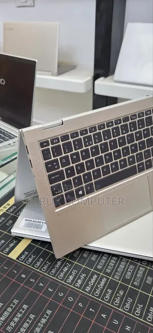New Laptop HP EliteBook 830 G8 16GB Intel Core i5 SSD 512GB