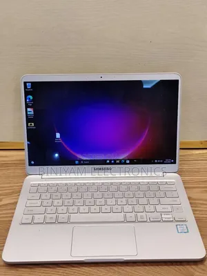 New Laptop Samsung Galaxy Book 2 8GB Intel Core i7 SSD 256GB
