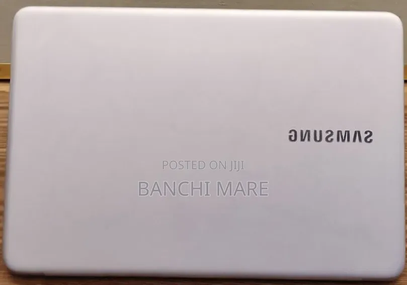 New Laptop Samsung Galaxy Book 2 8GB Intel Core i7 SSD 256GB