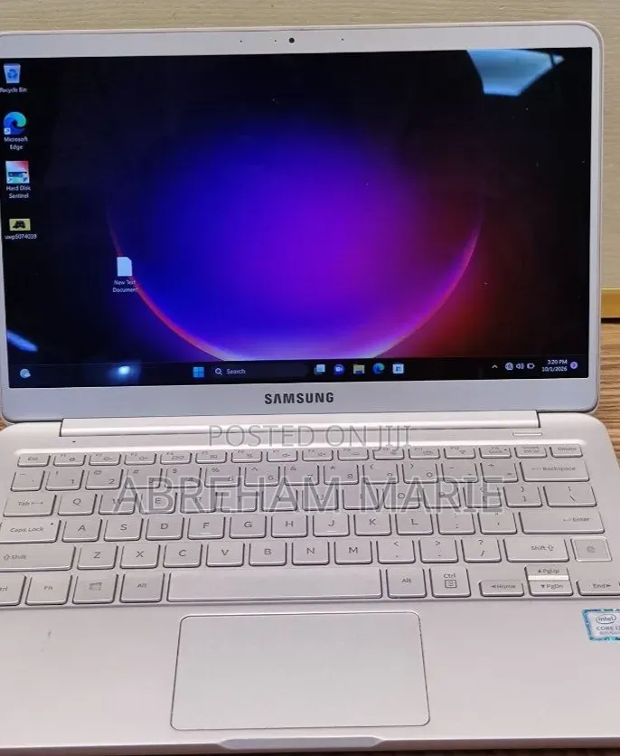 New Laptop Samsung Galaxy Book 2 8GB Intel Core i7 SSD 256GB