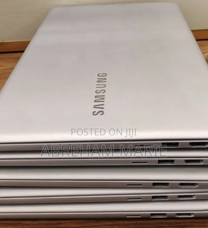 New Laptop Samsung Galaxy Book 2 8GB Intel Core i7 SSD 256GB