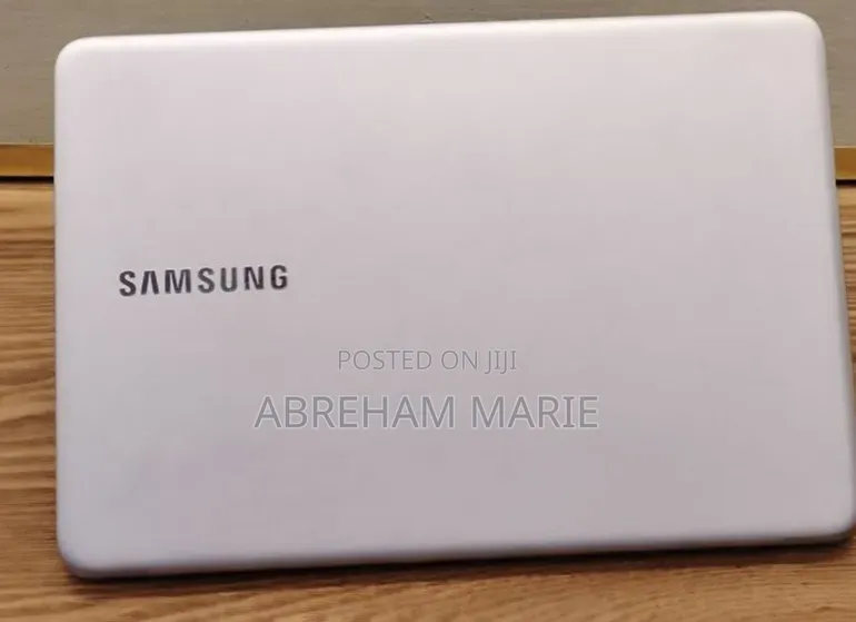 New Laptop Samsung Galaxy Book 2 8GB Intel Core i7 SSD 256GB
