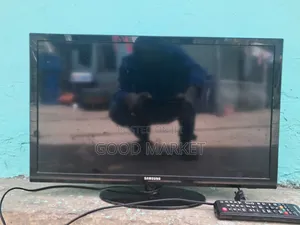 SAMSUNG TV 23" Inch