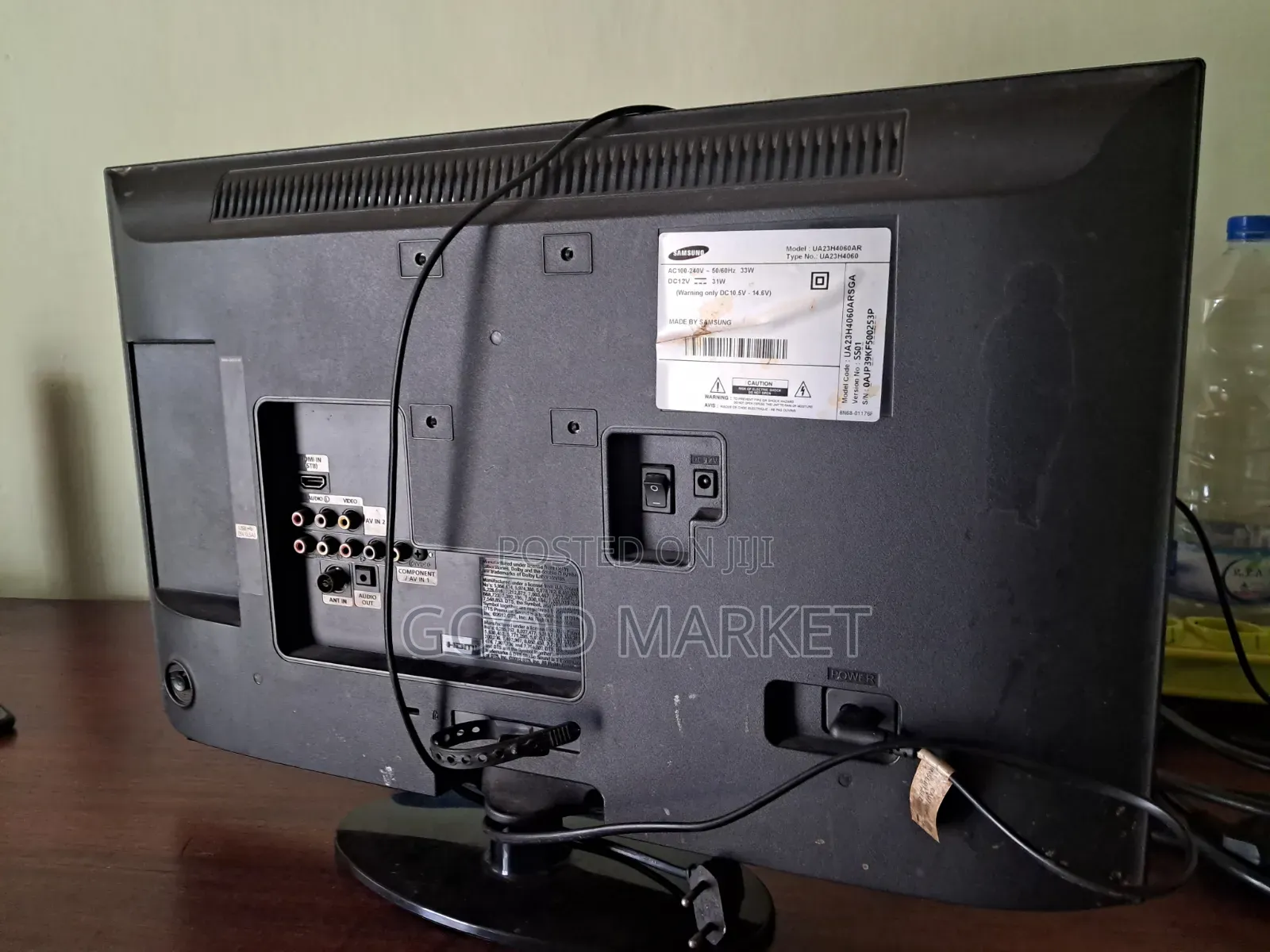 SAMSUNG TV 23" Inch