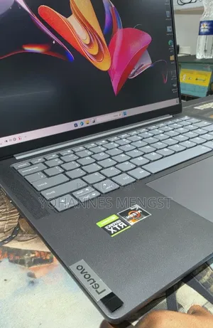 New Laptop Lenovo Yoga 2 16GB AMD Ryzen 7 SSD 512GB