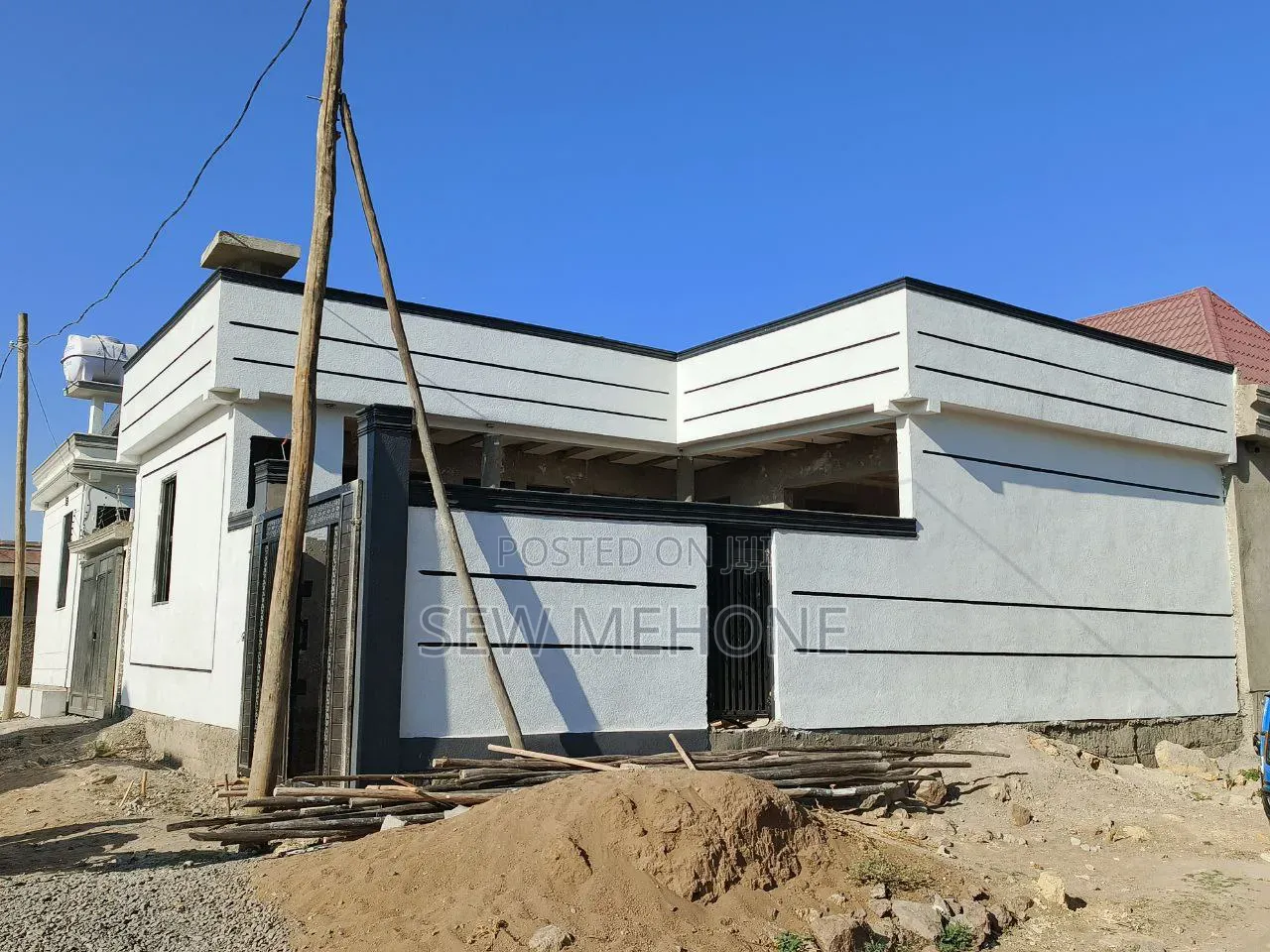 Furnished 4bdrm House in 140, Oromia-Finfinne for sale