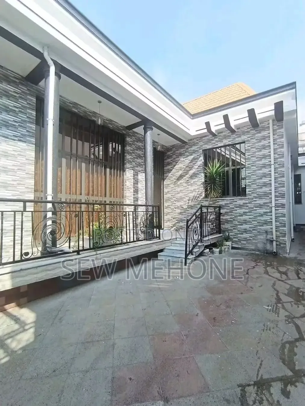 Furnished 4bdrm House in 140, Oromia-Finfinne for sale