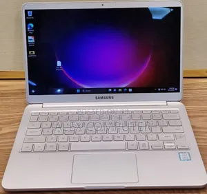 New Laptop Samsung Galaxy Book 2 8GB Intel Core i7 SSD 256GB