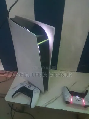 PS 5 Slim and Fat