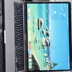 New Laptop Apple MacBook Pro 2022 M2 16GB Apple M2 SSD 256GB