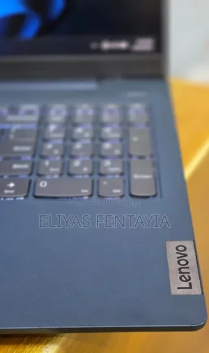New Laptop Lenovo 12GB Intel Core i7 SSD 512GB