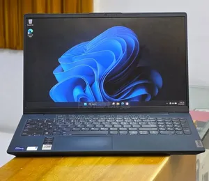 New Laptop Lenovo 12GB Intel Core i7 SSD 512GB