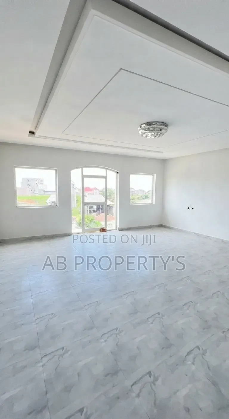 5bdrm Villa in ለገጣፎ Ccd, Yeka for sale