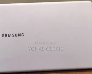 New Laptop Samsung 8GB Intel Core i7 SSD 256GB