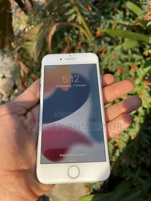 Apple iPhone 7 128 GB Silver