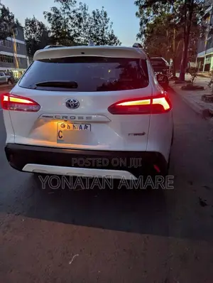 Toyota Corolla Cross 2023 White