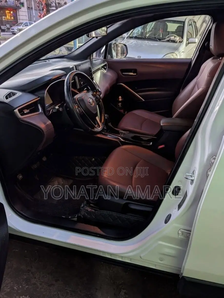 Toyota Corolla Cross 2023 White