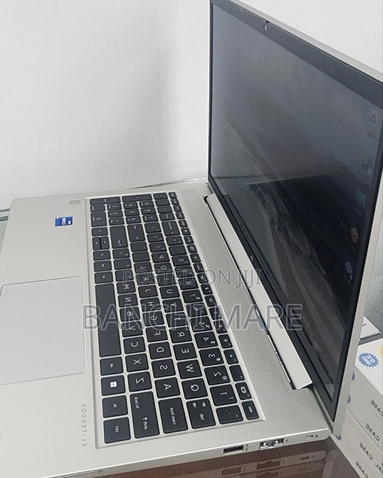 New Laptop HP EliteBook 860 G10 16GB Intel Core i7 SSD 512GB