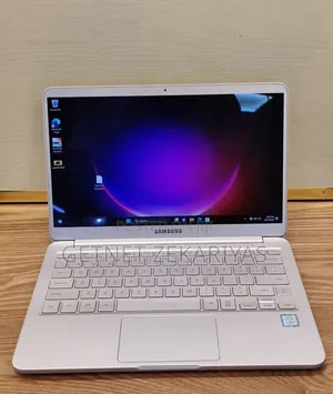 New Laptop Samsung 8GB Intel Core i7 SSD 256GB