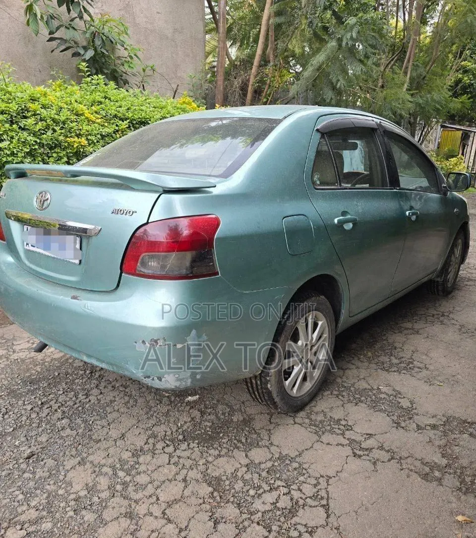 Toyota Yaris 2007 Green