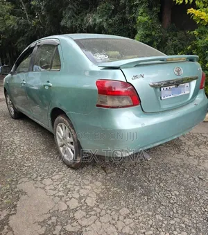 Toyota Yaris 2007 Green