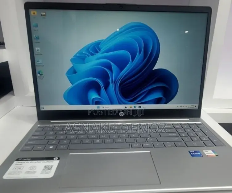 New Laptop HP Stream Notebook 16GB Intel Core i7 SSD 512GB