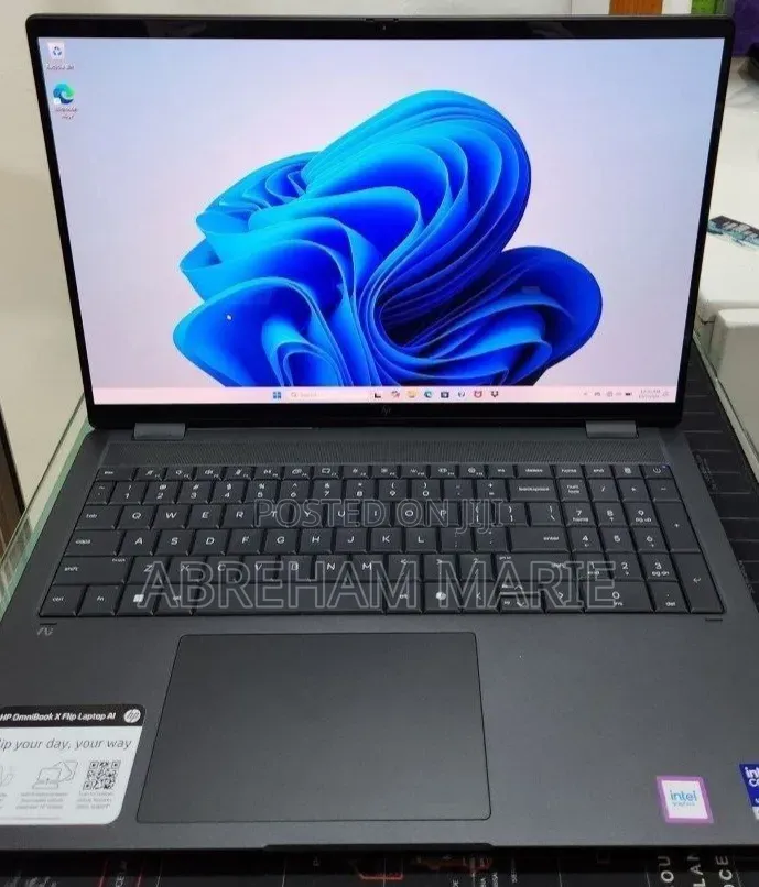 New Laptop HP OmniBook X Flip 16" 16GB Intel Core Ultra 7 SSD 1T