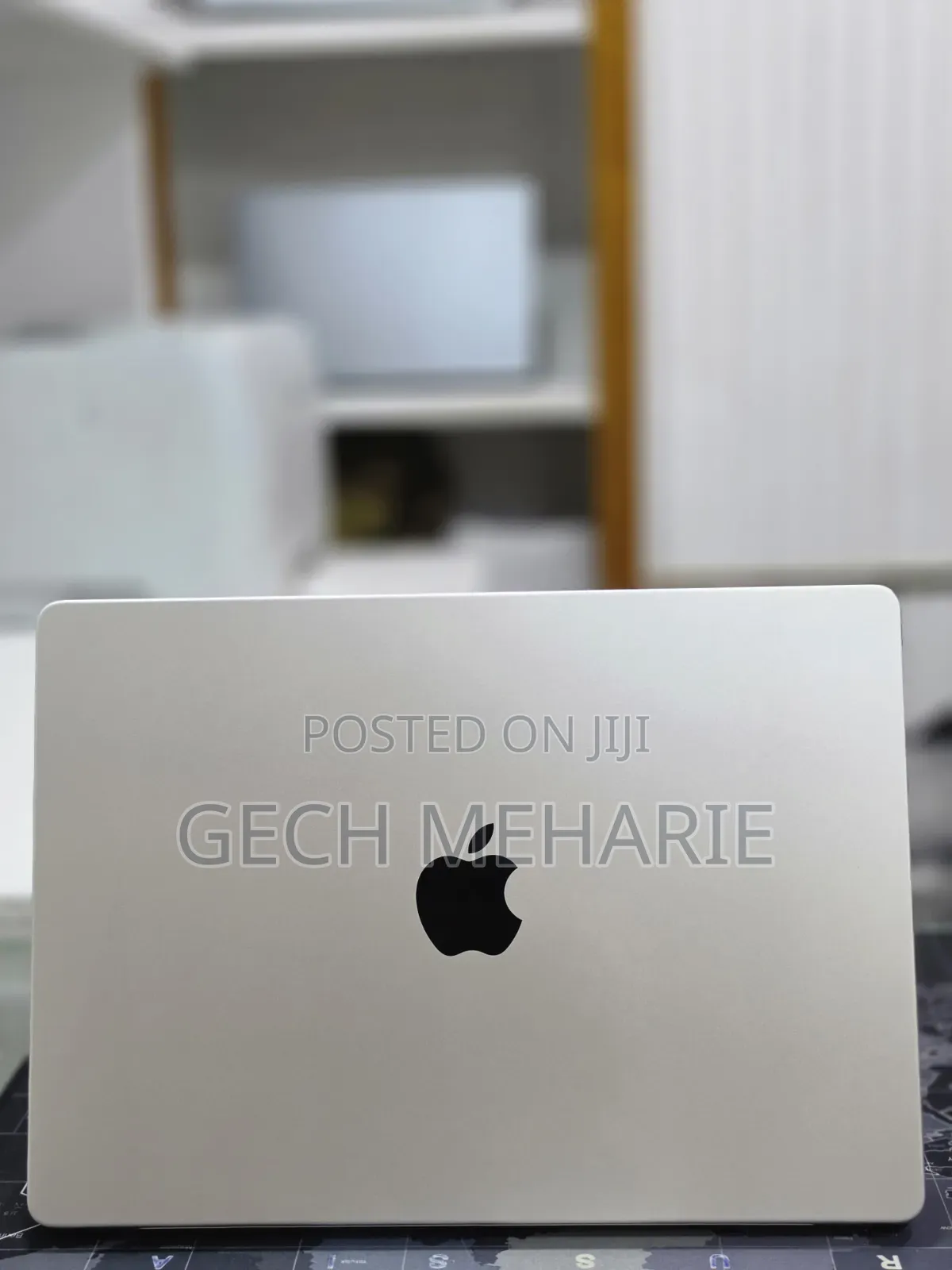 New Laptop Apple MacBook Pro 2024 M4 Pro 24GB Apple M4 Pro SSD 512GB