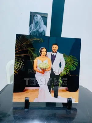 Frame for Gifts