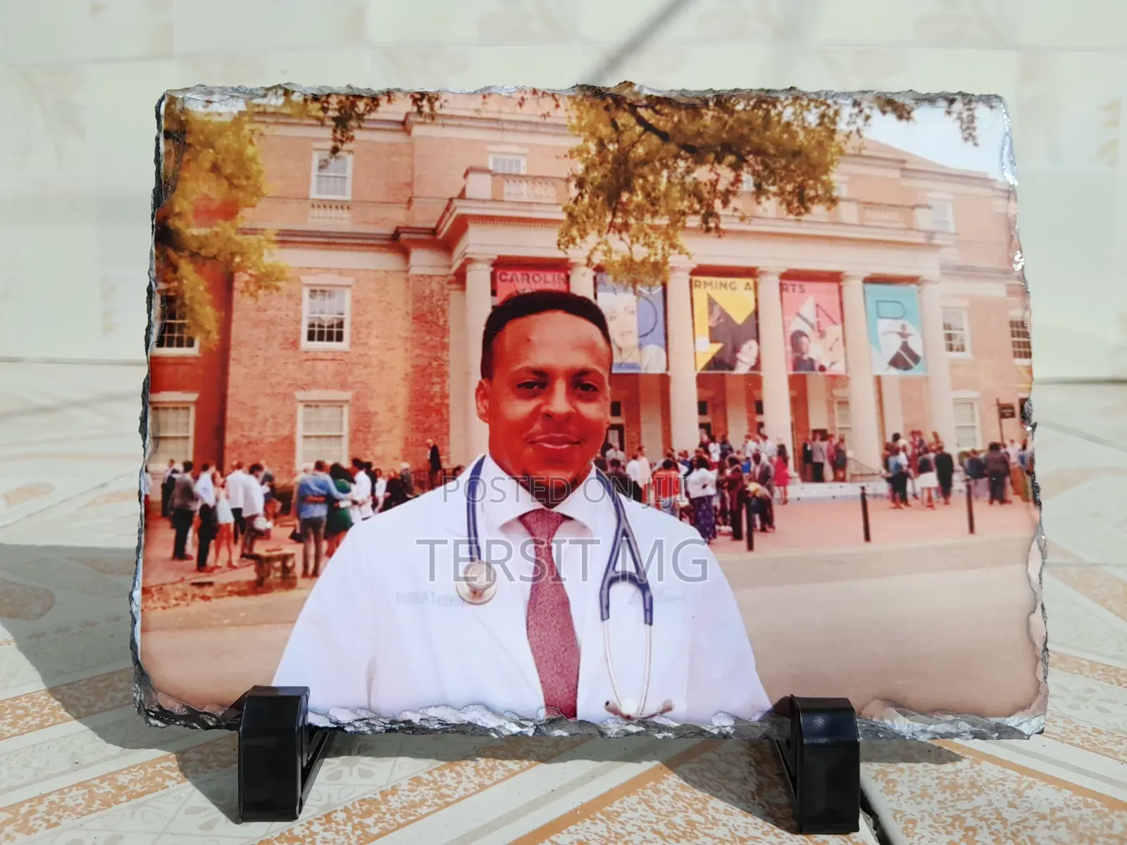 Frame for Gifts