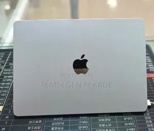 New Laptop Apple MacBook Air 2025 M4 16GB Apple M4 SSD 256GB