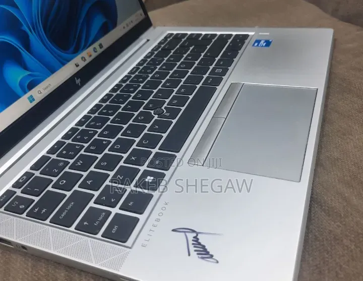 New Laptop HP EliteBook 840 16GB Intel Core i5 SSD 512GB