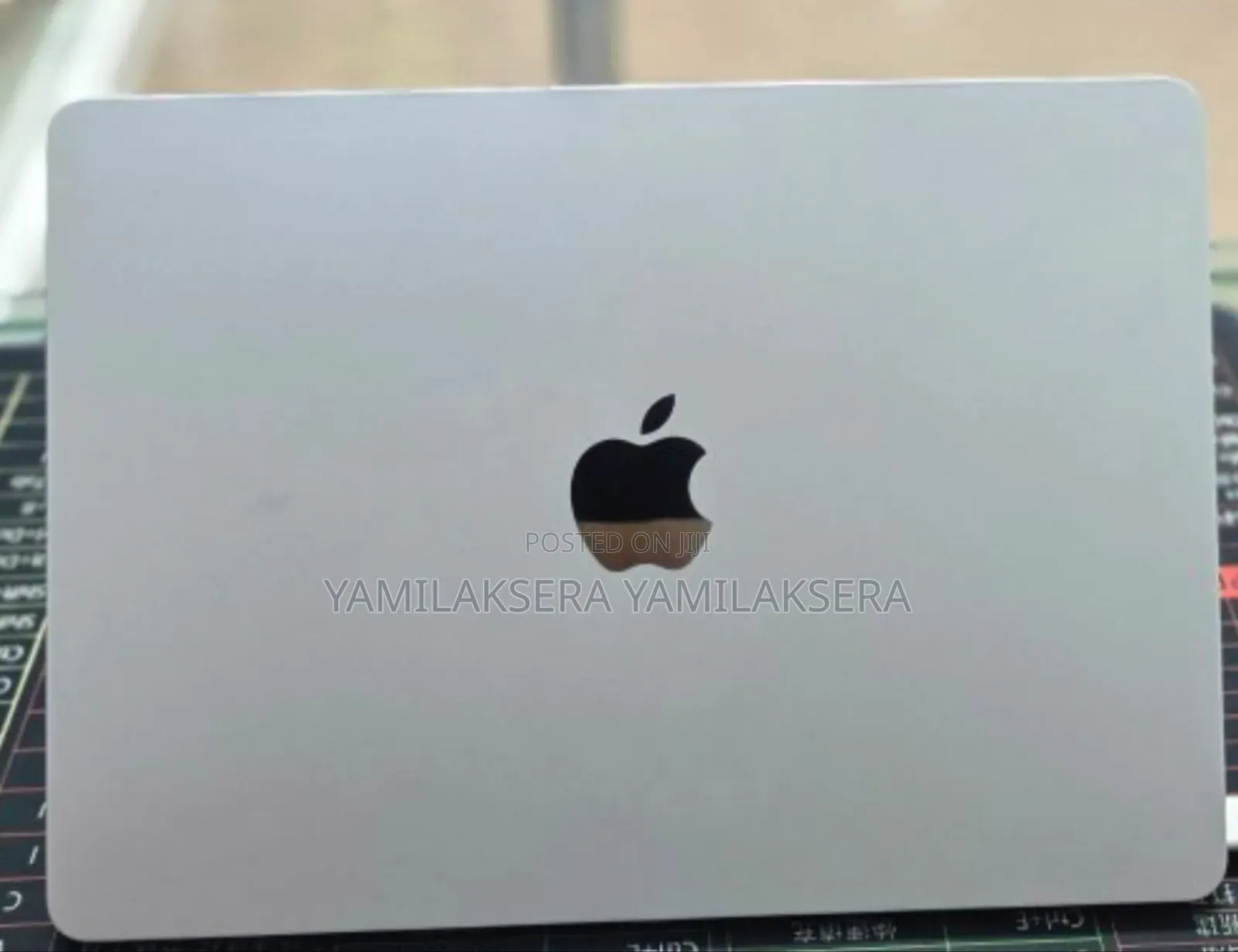 New Laptop Apple MacBook Air 2025 M4 16GB Apple M2 SSD 256GB