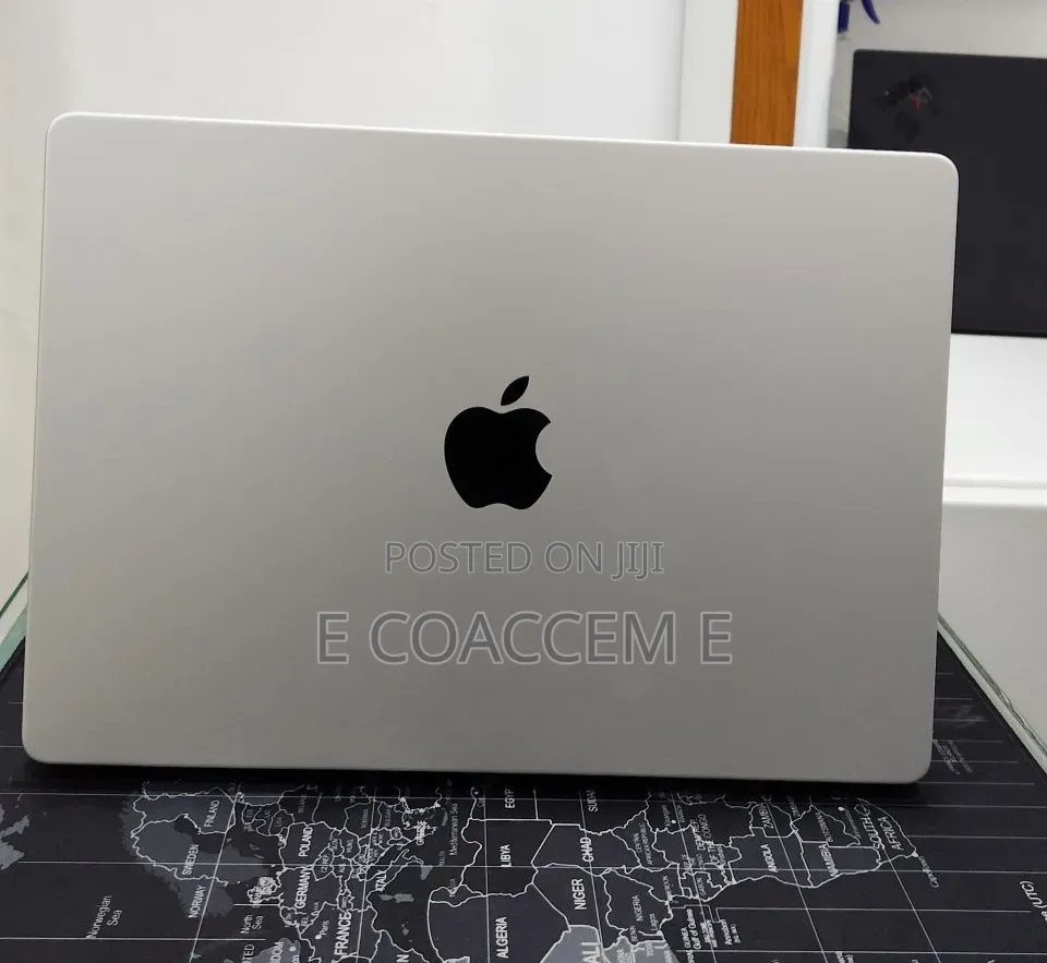 New Laptop Apple MacBook Pro 2024 M4 24GB Apple M4 Pro SSD 512GB