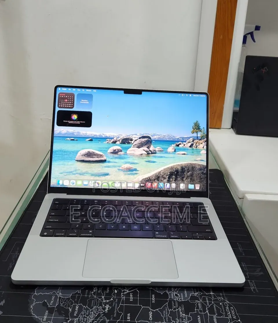 New Laptop Apple MacBook Pro 2024 M4 24GB Apple M4 Pro SSD 512GB