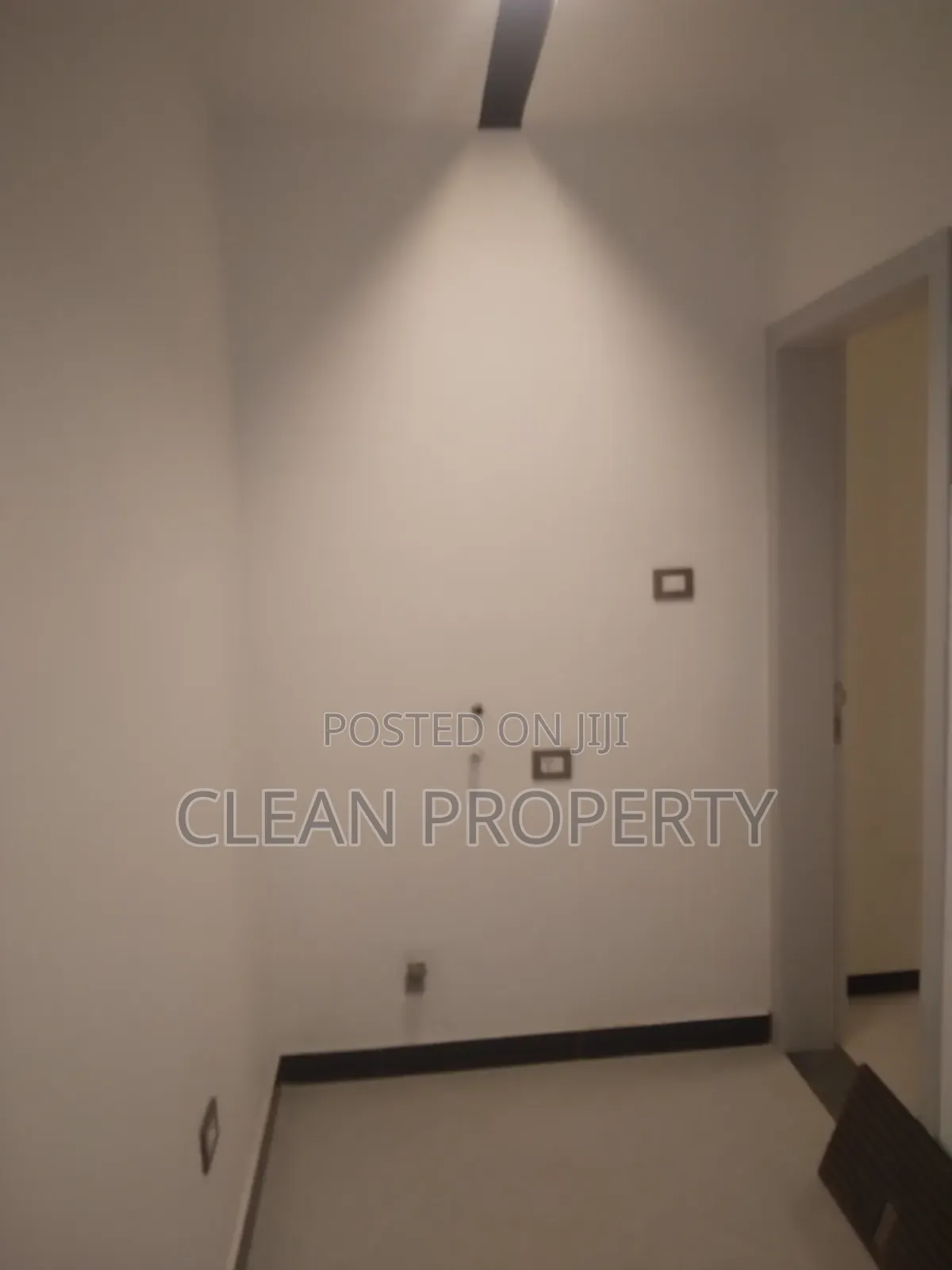 3bdrm House in Clean Properties, Bole for rent