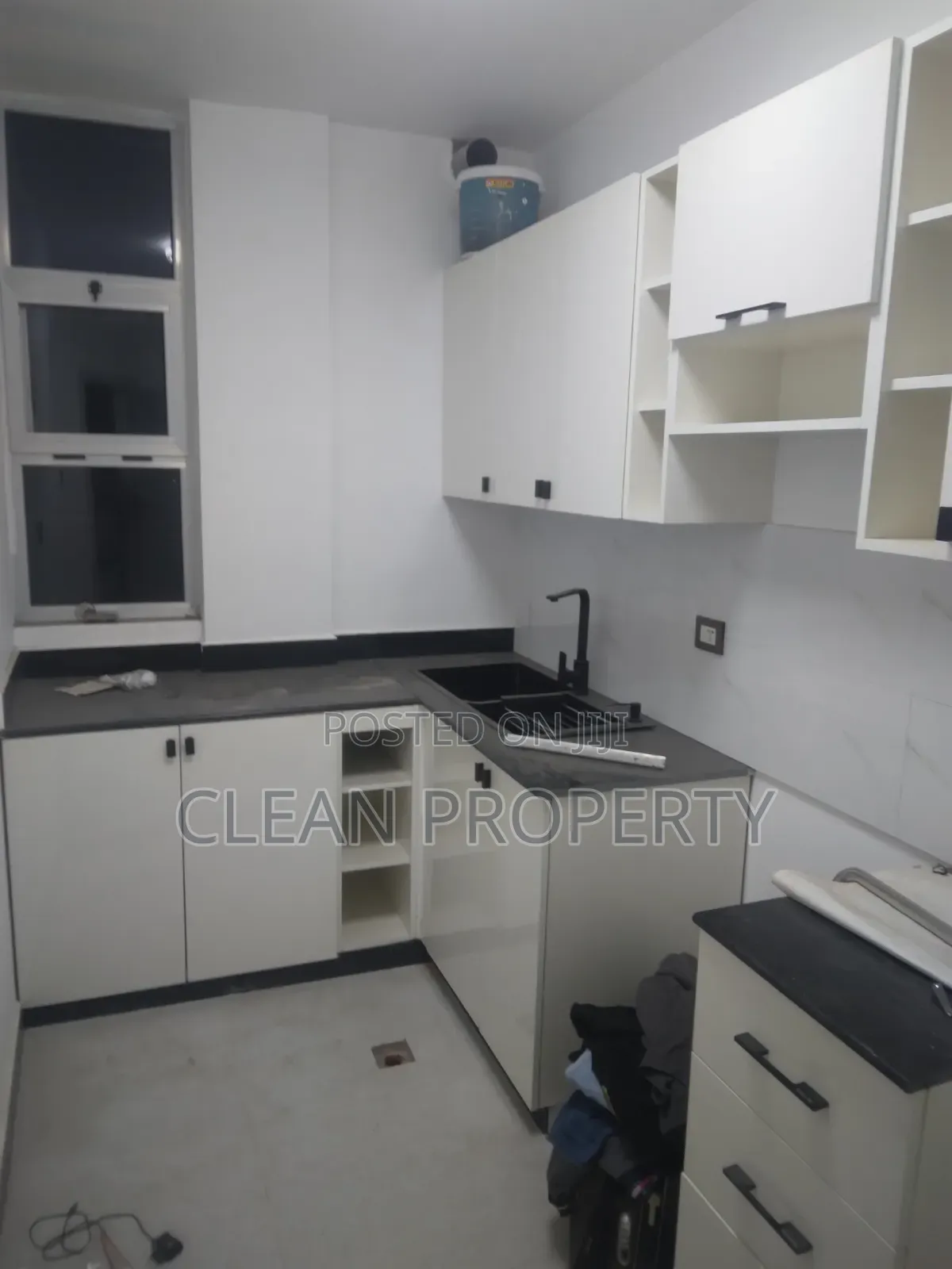 3bdrm House in Clean Properties, Bole for rent