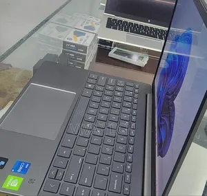 New Laptop HP Pavilion 14 16GB Intel Core i5 SSD 1T