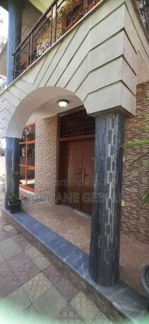 6bdrm House in G+1 House, Bole for rent