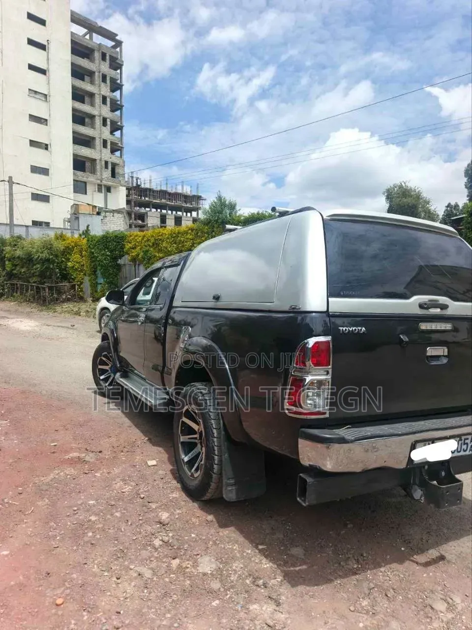 Toyota Hilux 2013 Black