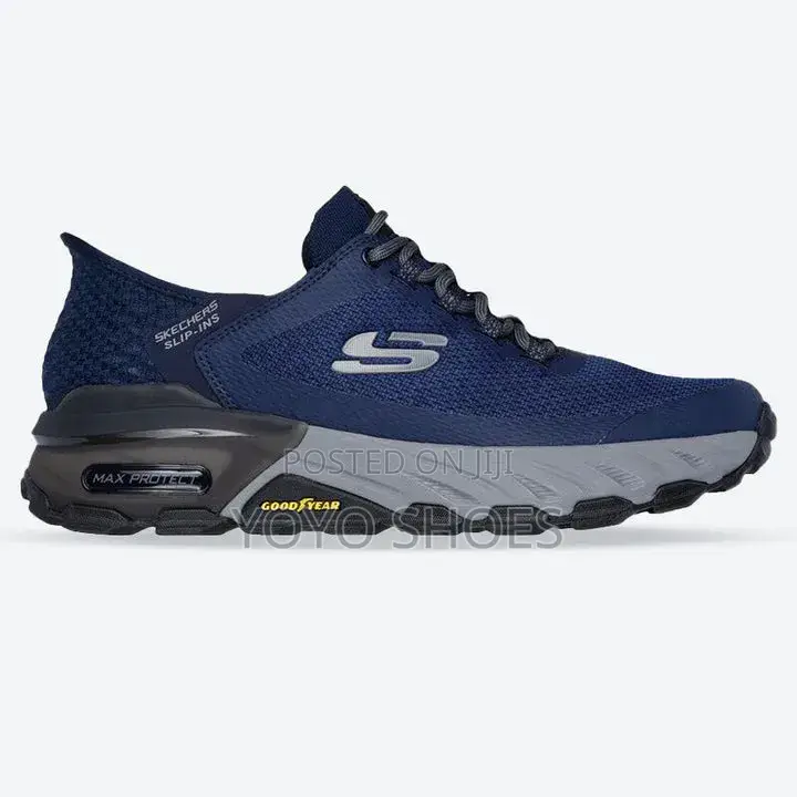 Skechers Hands Free Slip-Ins: Max Protect Trail Blue/Blacksneaker
