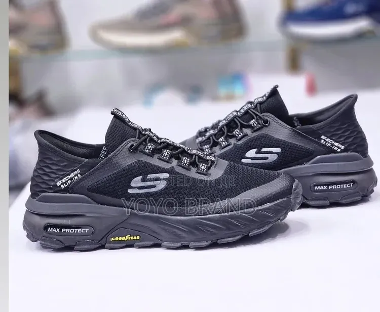Skechers Hands Free Slip-insMax Protect Trail Multicolored Unisex Shoe