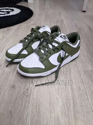 Nike Dunk Low 'Medium Olive' Unisex Fashion Sneakers