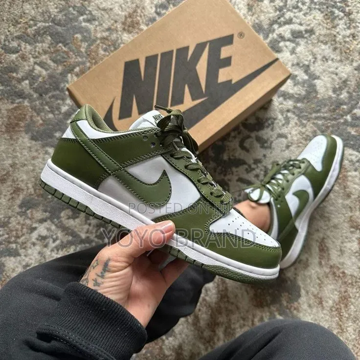 Nike Dunk Low 'Medium Olive' Unisex Fashion Sneakers