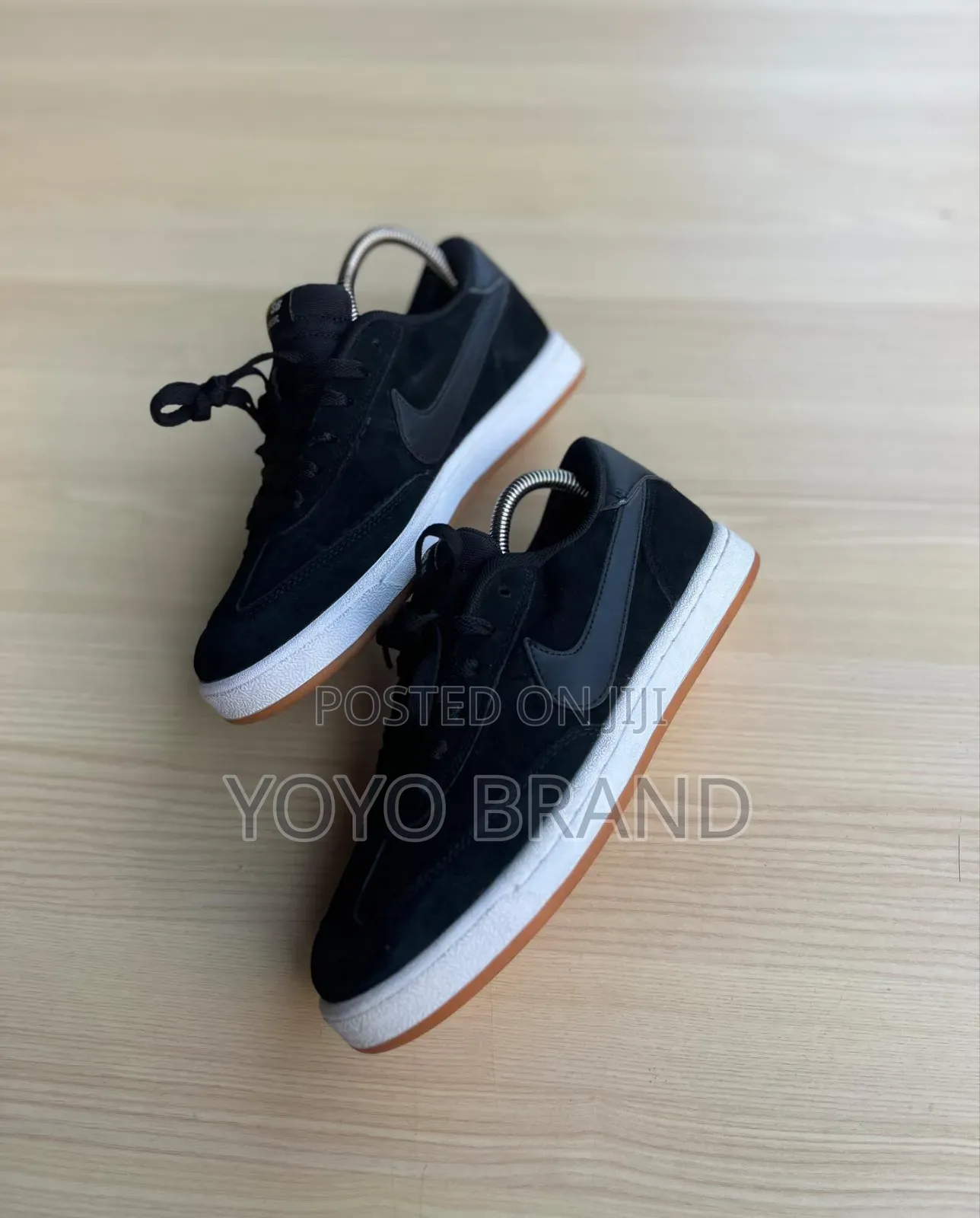 Nike SB FC Classic Black/White Unusex Fashion Sneaker