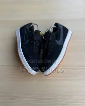 Nike SB FC Classic Black/White Unusex Fashion Sneaker