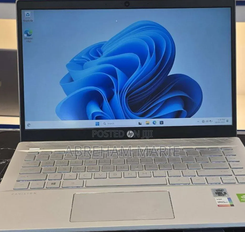 New Laptop HP Pavilion 14 8GB Intel Core i5 SSD 512GB