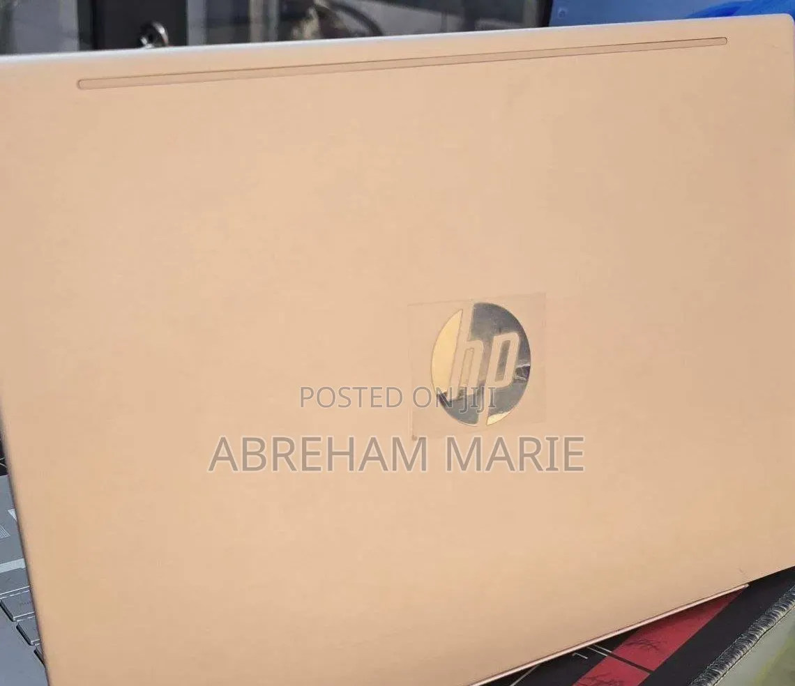 New Laptop HP Pavilion 14 8GB Intel Core i5 SSD 512GB