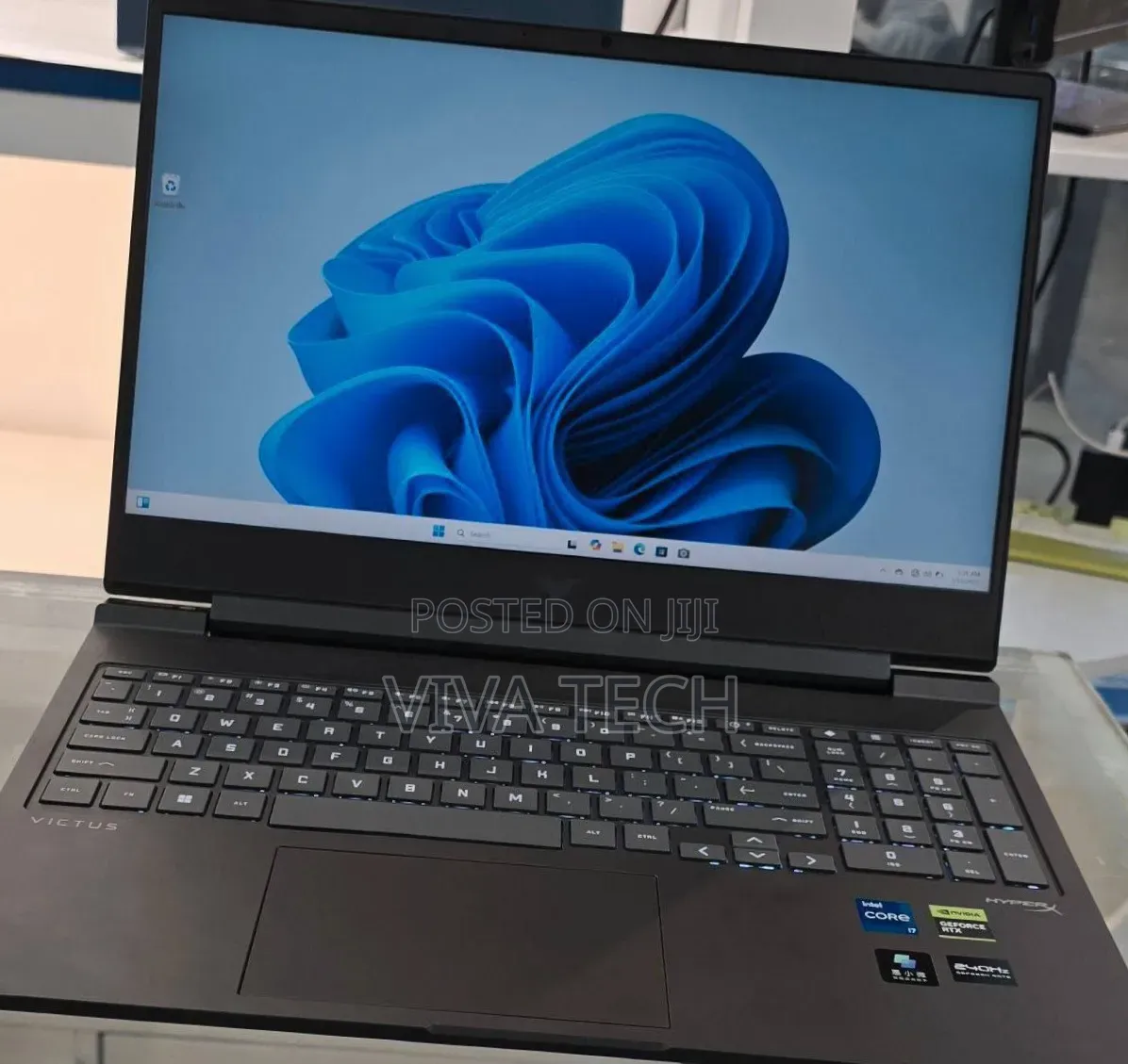 New Laptop HP Victus 16 16GB Intel Core i7 SSD 512GB