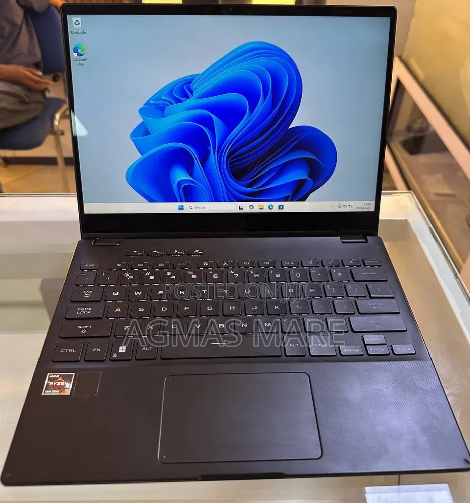 New Laptop Asus ROG Strix G16 G614 16GB AMD Ryzen 9 SSD 1T